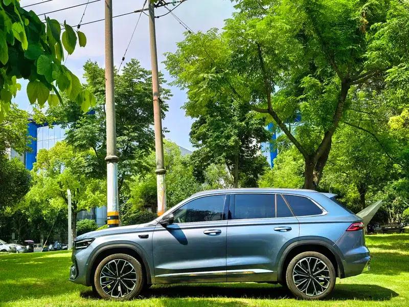 Geely Xingyue L 2026 2.0TD High-Power Automatic Four-Wheel Drive Oriental Moon Edition — миниатюра 4
