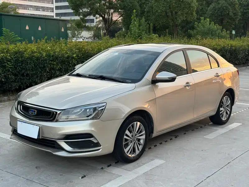 Geely Emgrand 2018 1.5L Manual Fashion Edition — миниатюра 1