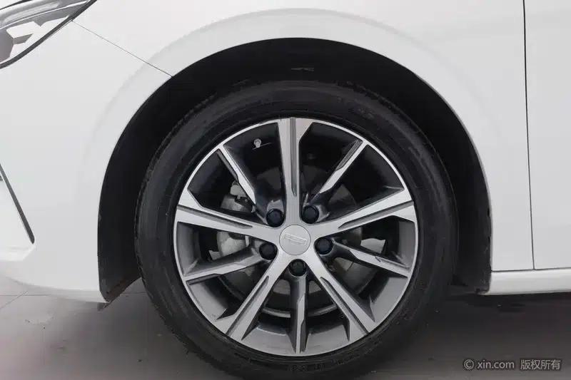 Geely Emgrand 2023 4th Generation Champion Edition 1.5L CVT Premium — миниатюра 9