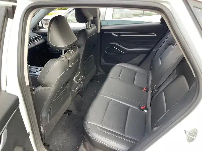 Geely Emgrand 2023 4th Generation Champion Edition 1.5L CVT Premium — миниатюра 11