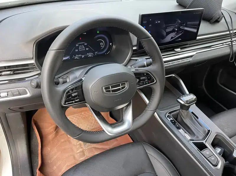 Geely Emgrand 2023 4th Generation Champion Edition 1.5L CVT Premium — миниатюра 8