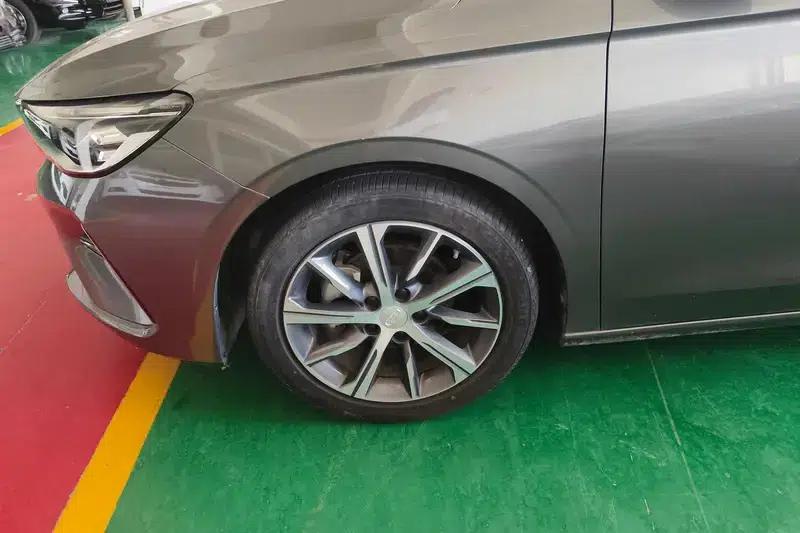 Geely Emgrand 2023 4th Generation Champion Edition 1.5L CVT Premium — миниатюра 8