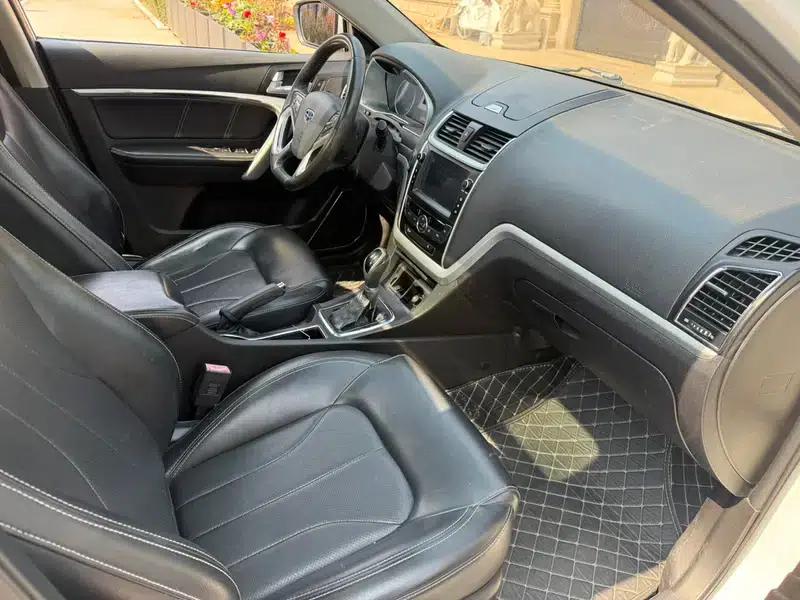 Geely Emgrand 2016 Sedan 1.5L CVT Upward Edition — миниатюра 7