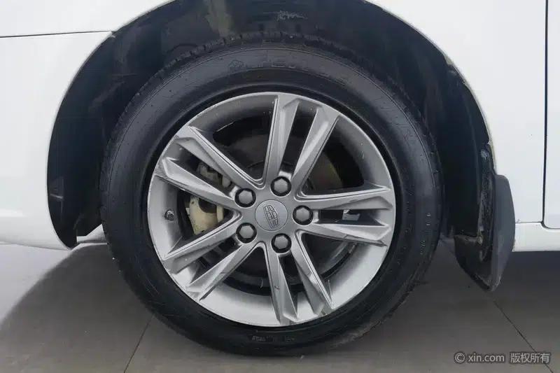 Geely Emgrand 2017 Sedan Million Edition 1.5L CVT Upward Version — миниатюра 11