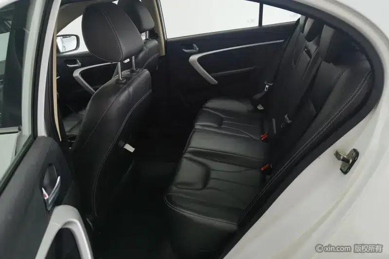 Geely Emgrand 2017 Sedan Million Edition 1.5L CVT Upward Version — миниатюра 20