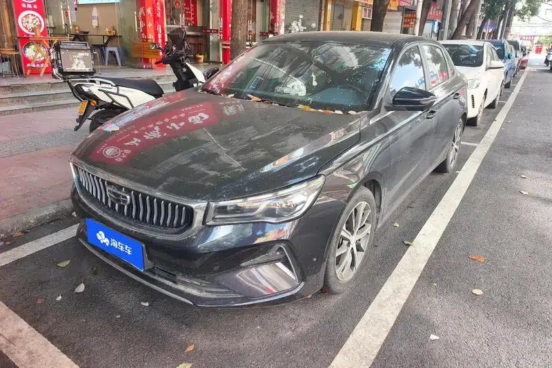 Geely Emgrand 2022 4th Generation 1.5L CVT Flagship Edition — миниатюра 1