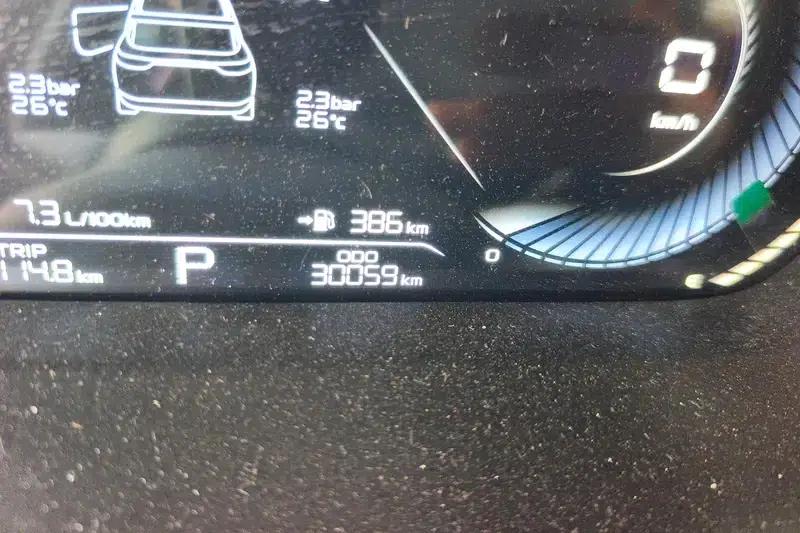 Geely Emgrand 2022 4th Generation 1.5L CVT Flagship Edition — миниатюра 11