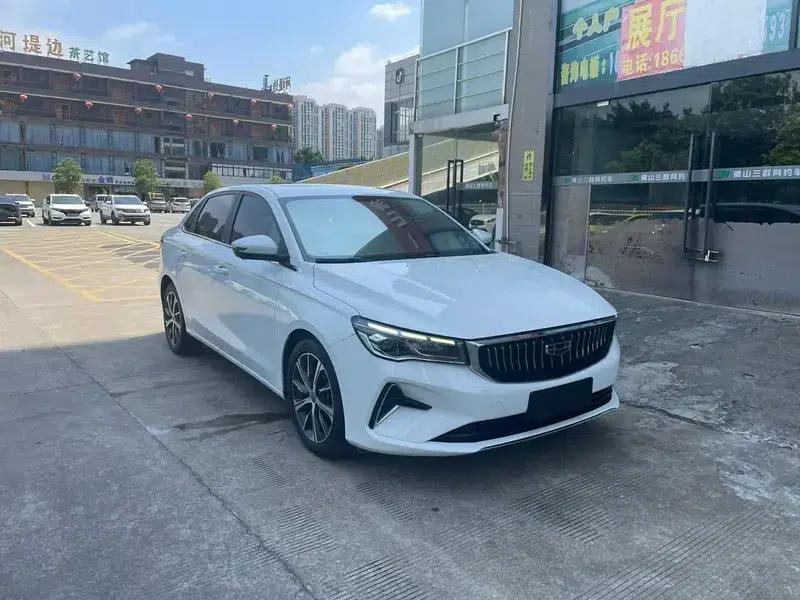 Geely Emgrand 2022 4th Generation 1.5L CVT Elite — миниатюра 3