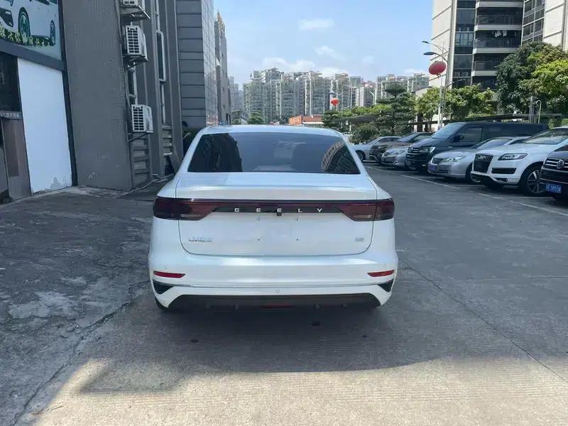 Geely Emgrand 2022 4th Generation 1.5L CVT Elite — миниатюра 5
