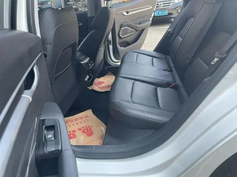 Geely Emgrand 2022 4th Generation 1.5L CVT Elite — миниатюра 7