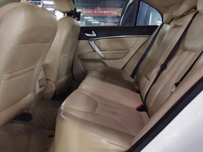 Geely Emgrand 2017 Sedan Million Edition 1.5L CVT Luxury Model — миниатюра 9