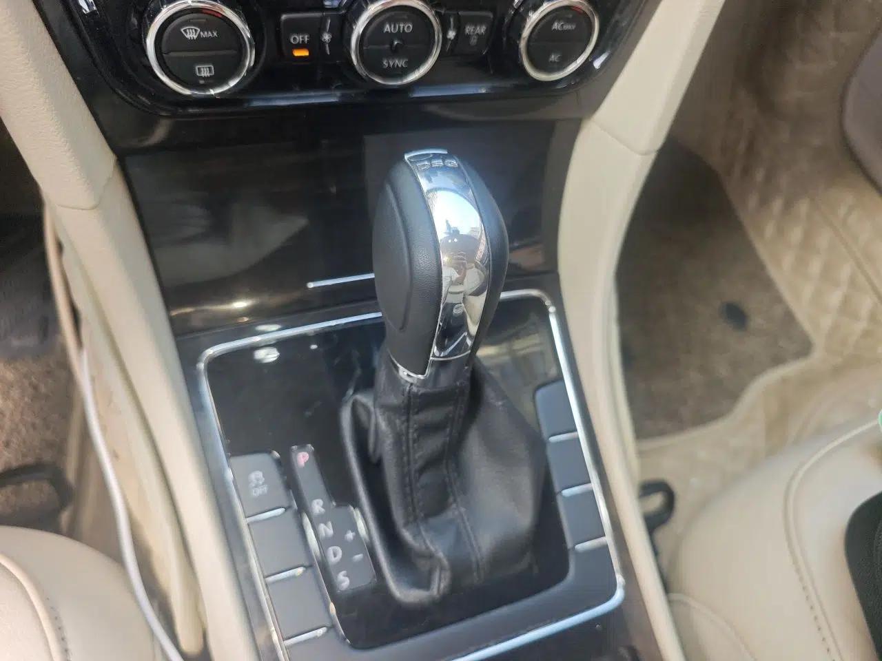 Volkswagen Passat 2011 1.8 TSI DSG Prestige Edition — миниатюра 14