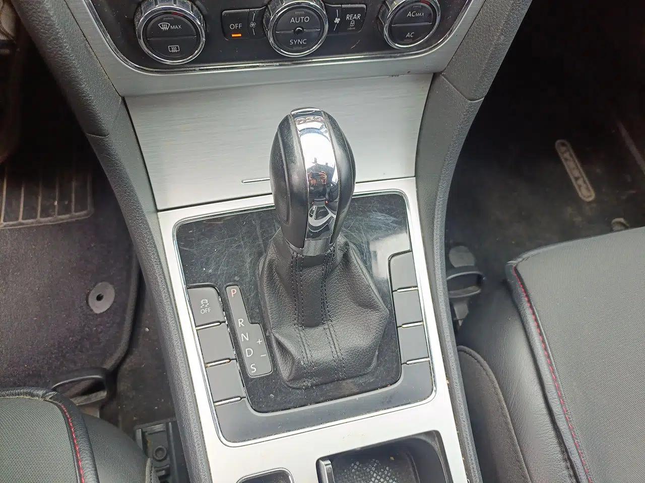 Volkswagen Passat 2013 1.8TSI DSG Prestige Edition — миниатюра 14