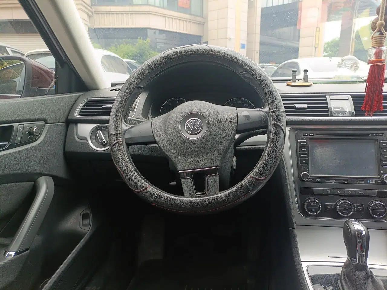 Volkswagen Passat 2013 1.8TSI DSG Prestige Edition — миниатюра 10