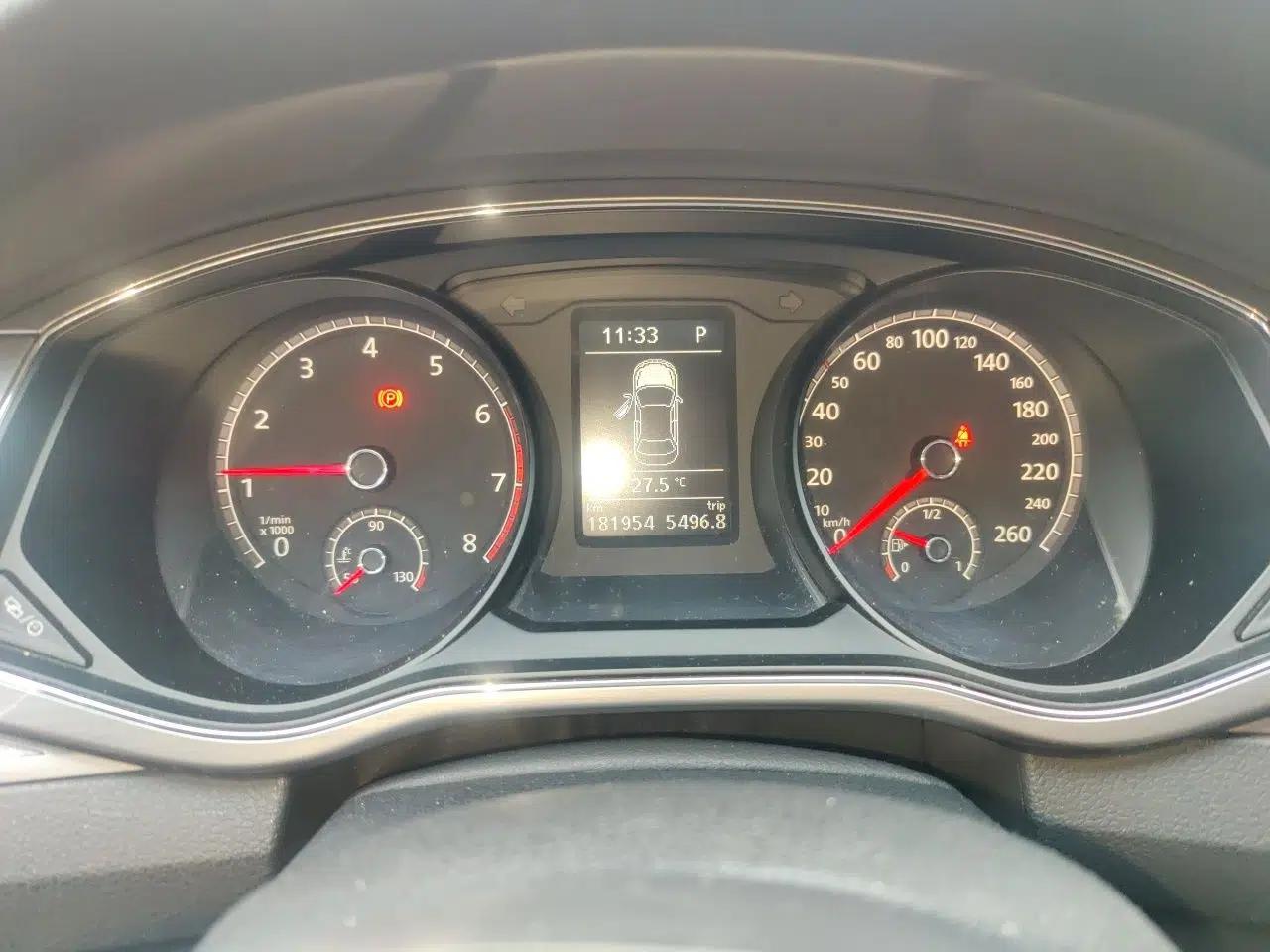 Volkswagen Passat 2017 330TSI DSG Luxury Edition — миниатюра 11