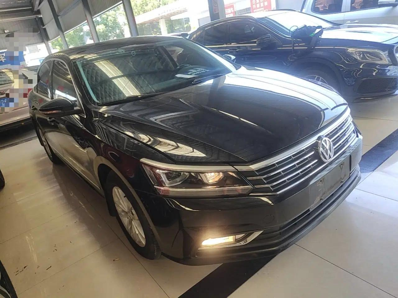 Volkswagen Passat 2016 330TSI DSG Luxury Edition — миниатюра 3