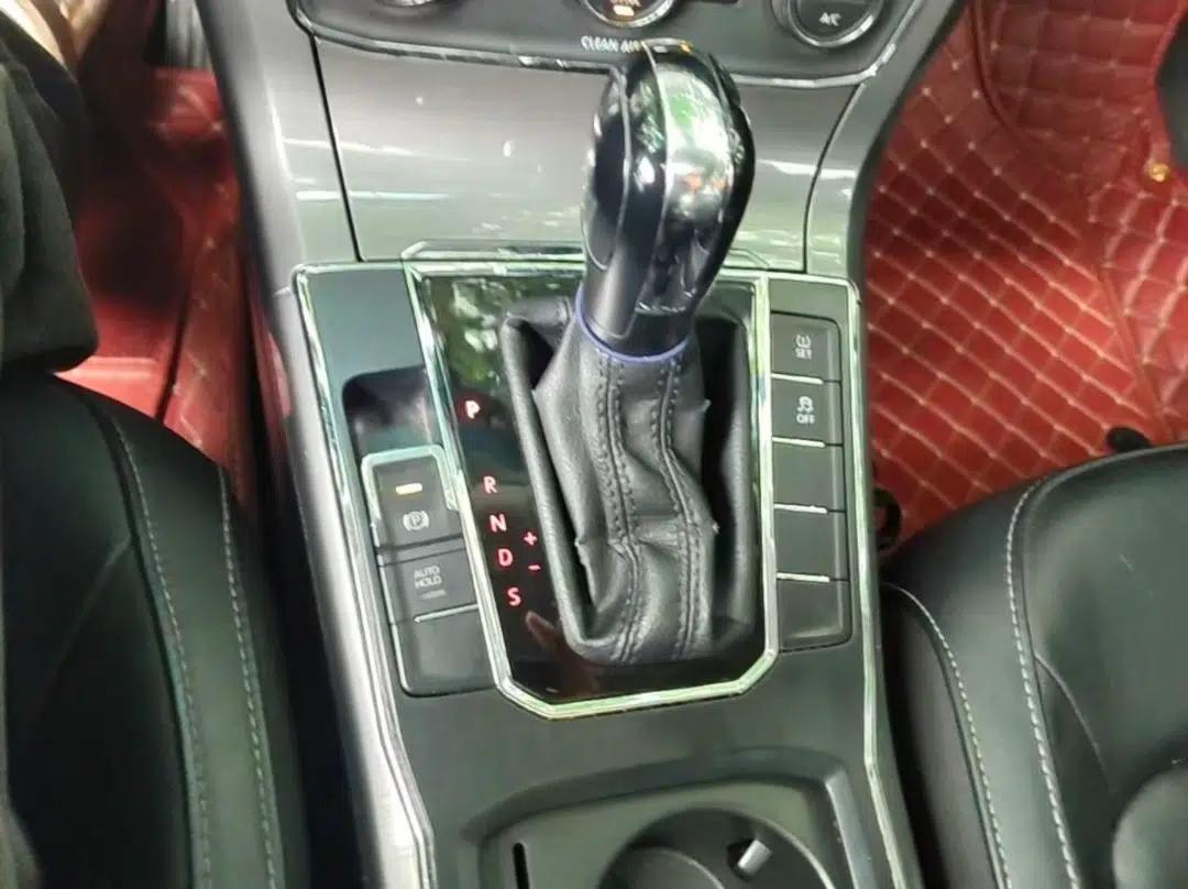 Volkswagen Passat 2016 1.8T Government Procurement Version (CEA Engine + 6AT) — миниатюра 16