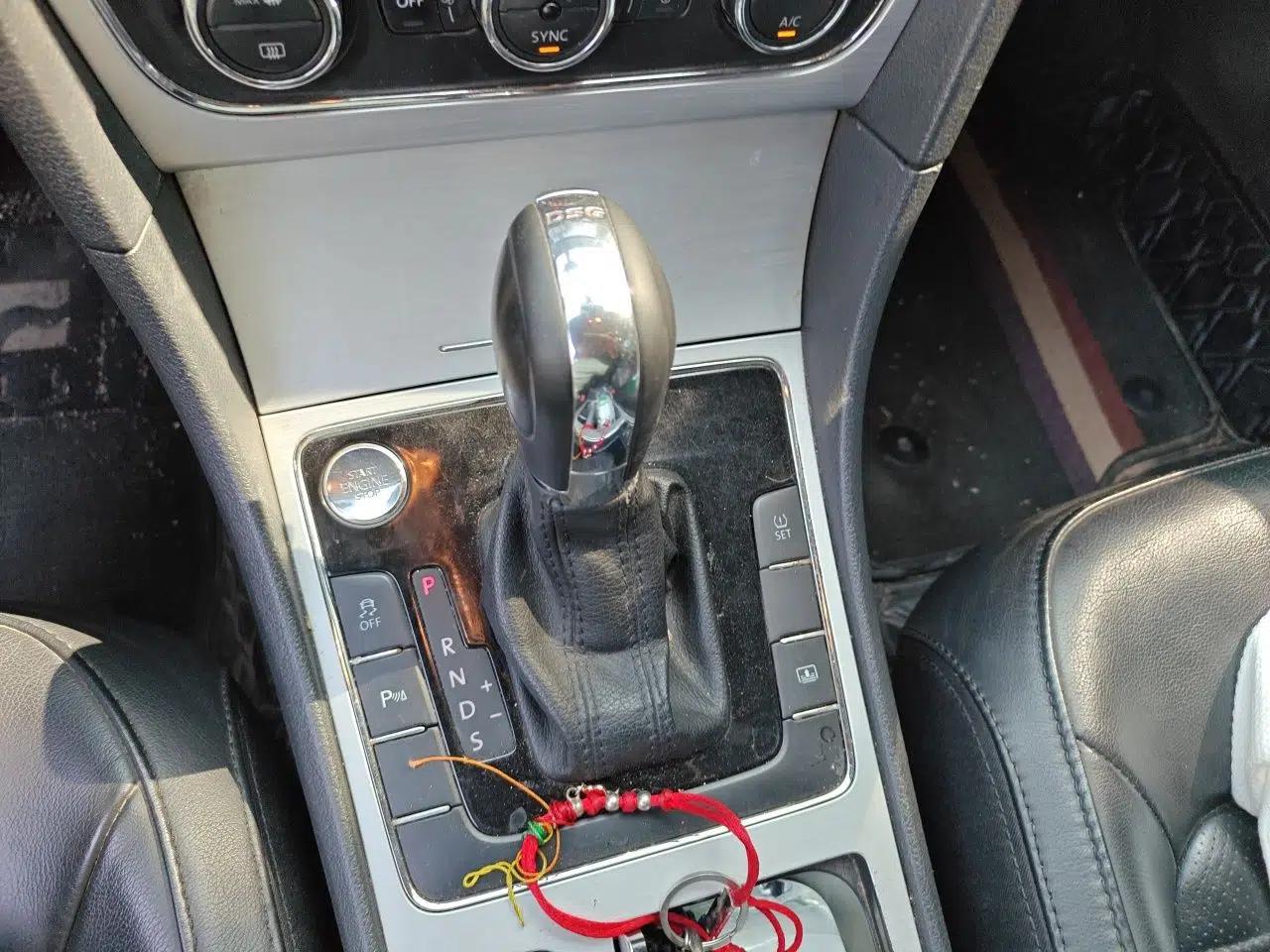Volkswagen Passat 2015 1.8TSI DSG Prestige Edition — миниатюра 14