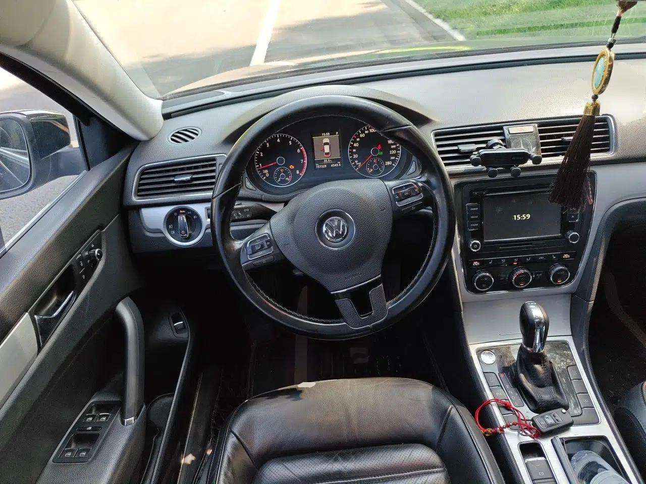 Volkswagen Passat 2015 1.8TSI DSG Prestige Edition — миниатюра 10