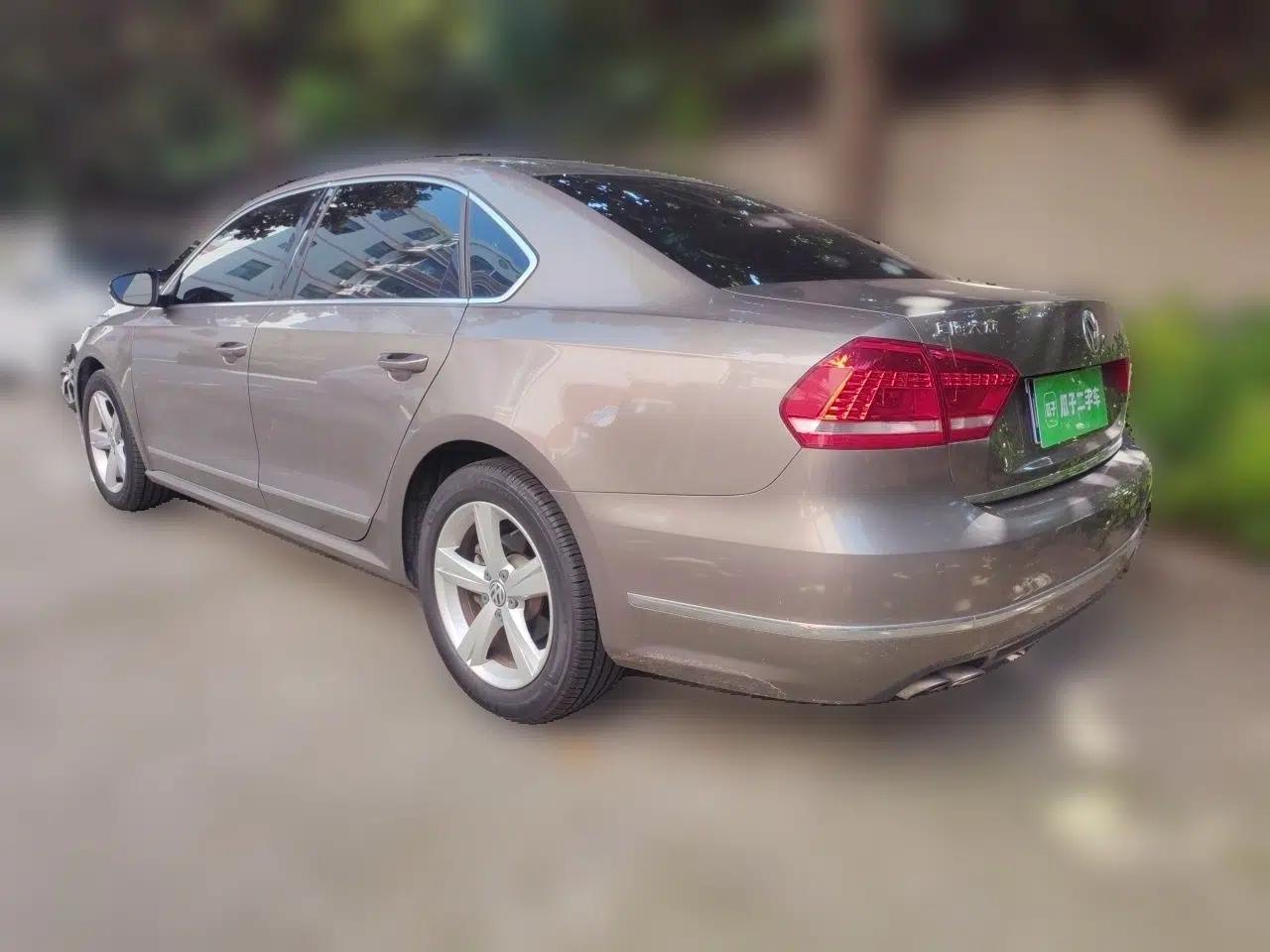 Volkswagen Passat 2014 1.8TSI DSG Prestige Edition — миниатюра 4