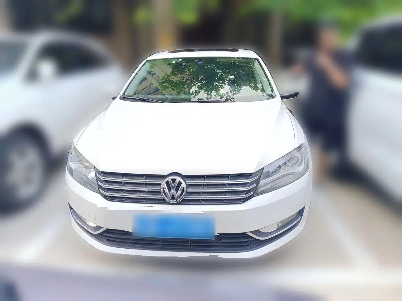 Volkswagen Passat 2015 1.8TSI DSG Prestige Edition — миниатюра 2