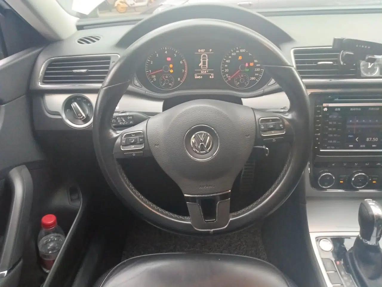 Volkswagen Passat 2015 1.8TSI DSG Prestige Edition — миниатюра 10