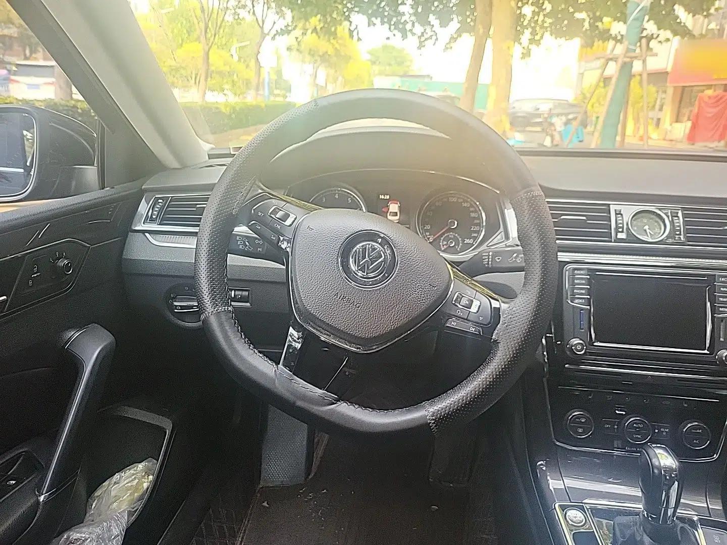 Volkswagen Passat 2016 330TSI DSG Prestige Edition — миниатюра 10