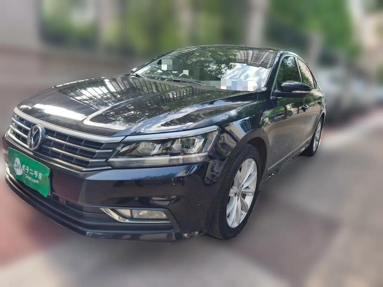 Volkswagen Passat 2017 330TSI DSG Luxury Edition — миниатюра 1