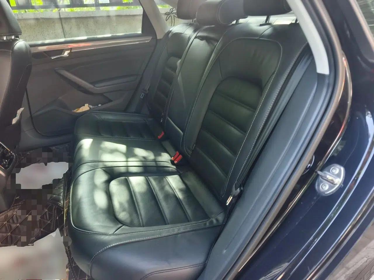 Volkswagen Passat 2017 330TSI DSG Luxury Edition — миниатюра 17