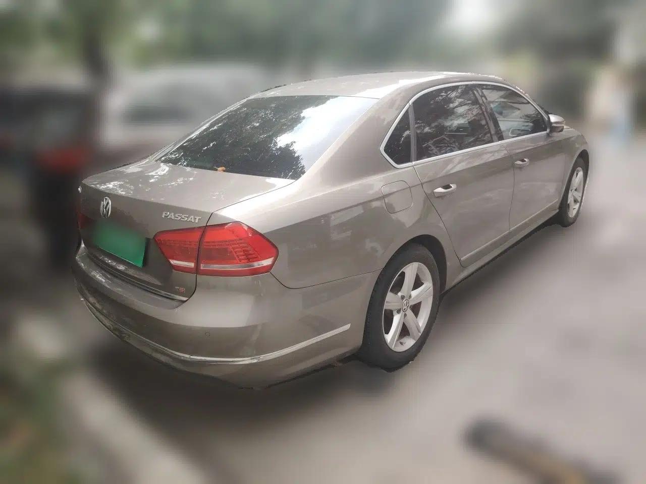 Volkswagen Passat 2015 1.8TSI DSG Prestige Edition — миниатюра 6