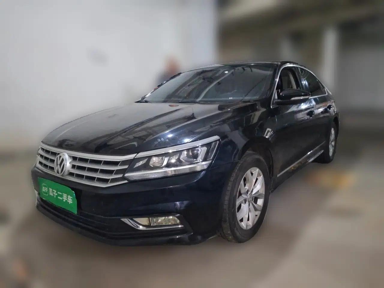 Volkswagen Passat 2013 1.8TSI DSG Government Procurement Edition — миниатюра 1