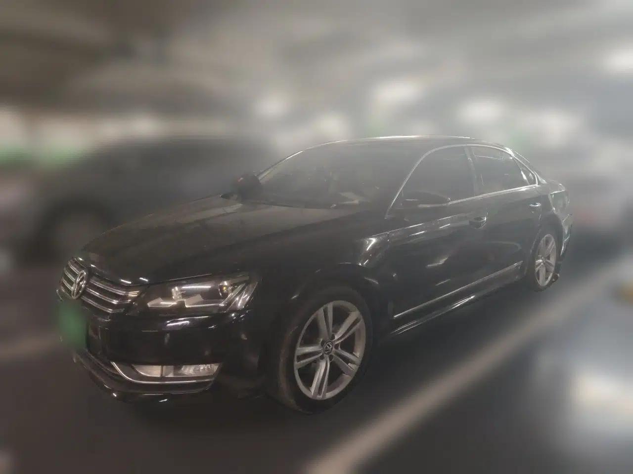 Volkswagen Passat 2013 1.8TSI DSG Ultimate Edition — миниатюра 1