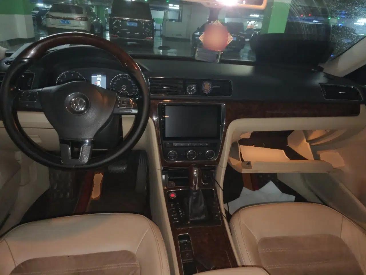 Volkswagen Passat 2013 1.8TSI DSG Ultimate Edition — миниатюра 9
