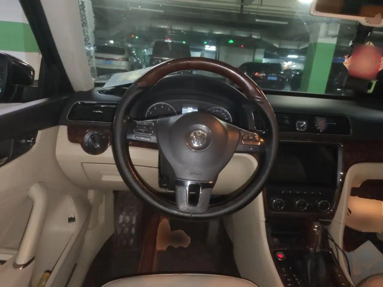 Volkswagen Passat 2013 1.8TSI DSG Ultimate Edition — миниатюра 10