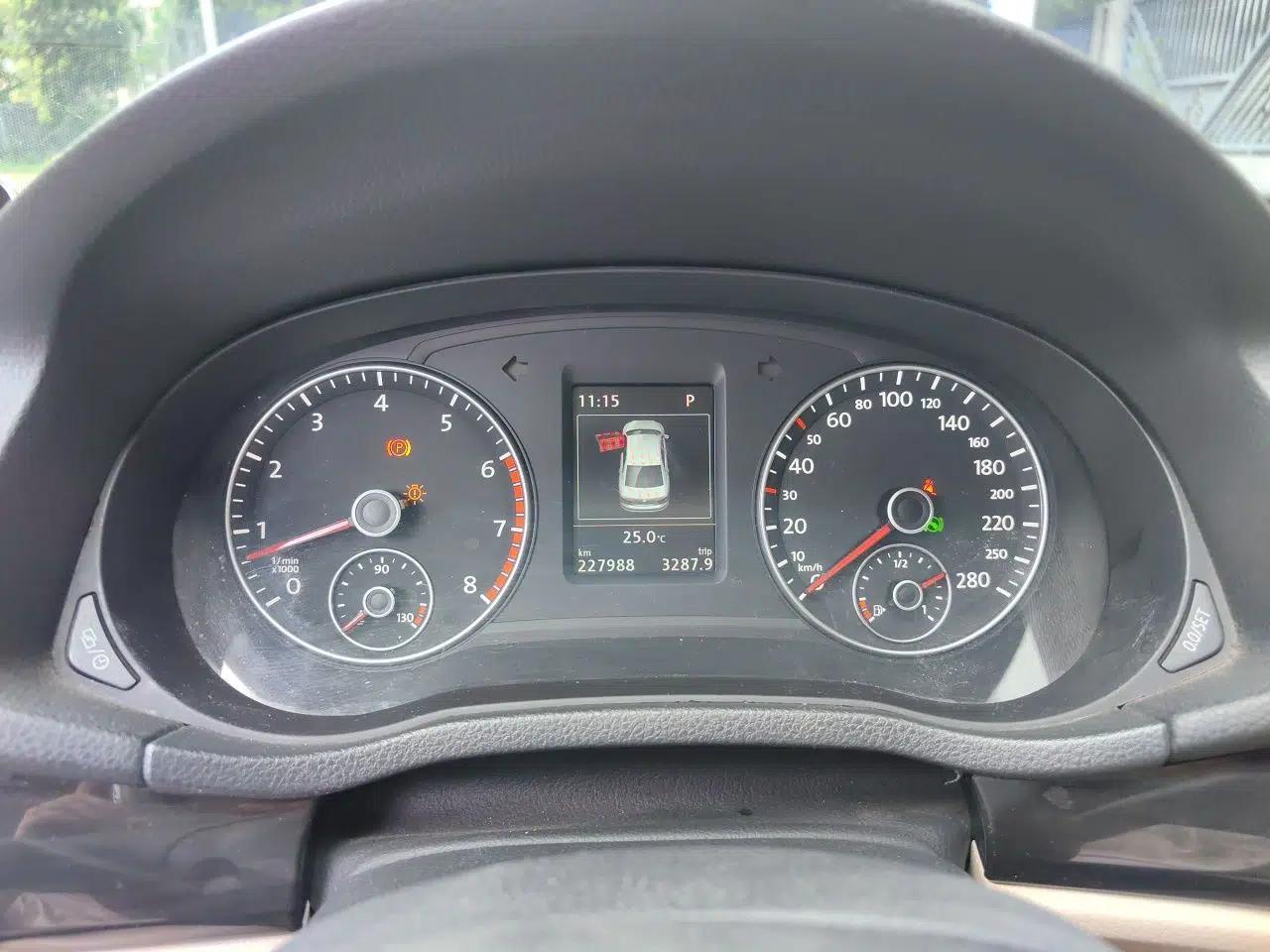 Volkswagen Passat 2011 1.4 TSI DSG Prestige Edition — миниатюра 11