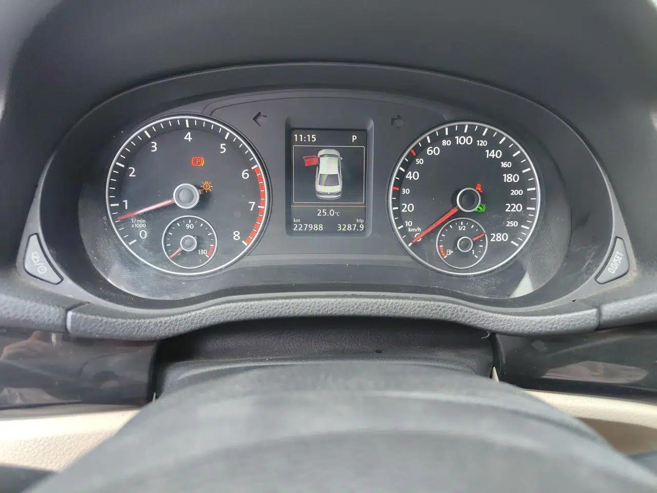 Volkswagen Passat 2011 1.4 TSI DSG Prestige Edition — миниатюра 12