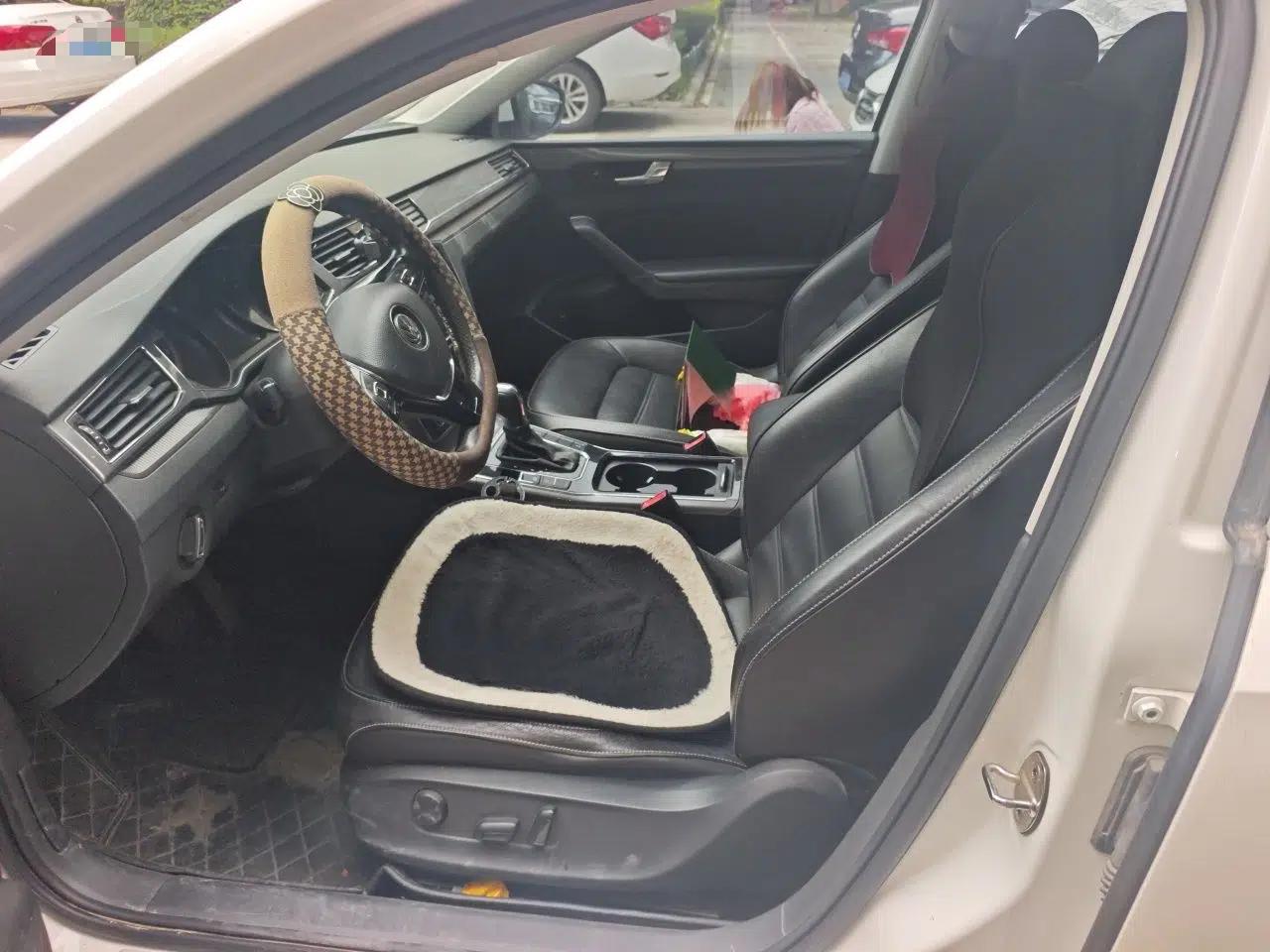 Volkswagen Passat 2016 330TSI DSG Luxury Edition — миниатюра 15