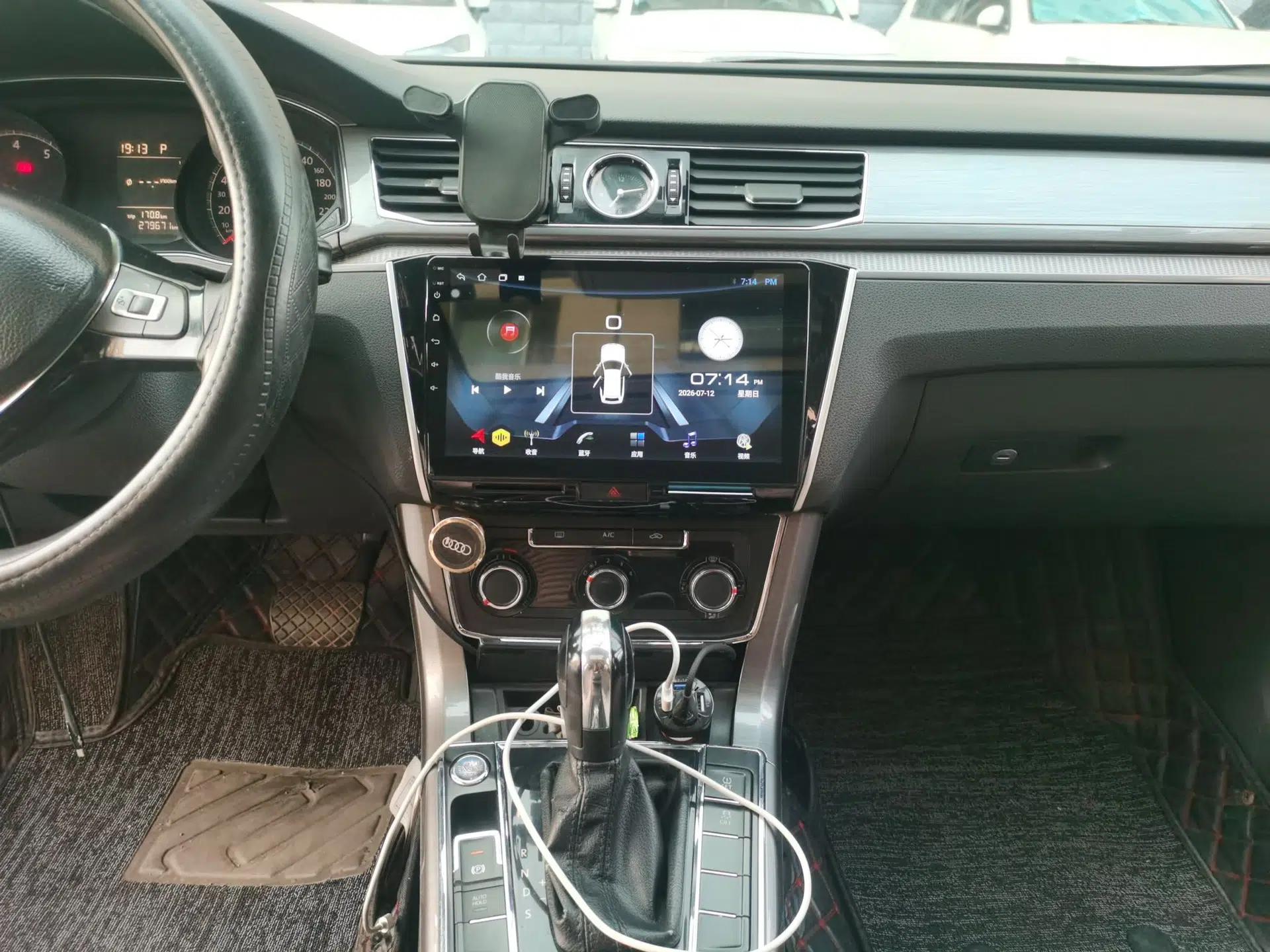 Volkswagen Passat 2016 330TSI DSG Luxury Edition — миниатюра 13