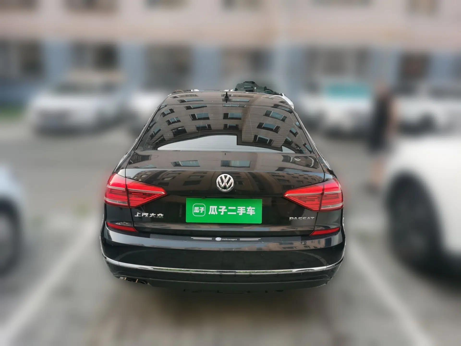 Volkswagen Passat 2016 330TSI DSG Luxury Edition — миниатюра 5