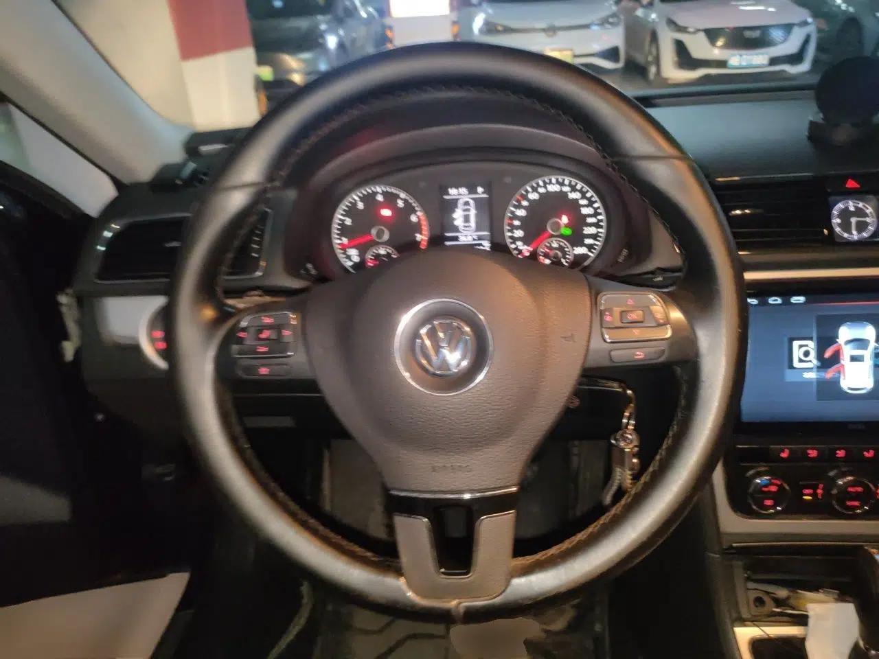 Volkswagen Passat 2015 1.8TSI DSG Prestige Edition — миниатюра 10