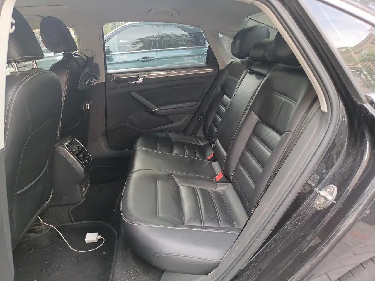 Volkswagen Passat 2017 330TSI DSG Prestige Edition — миниатюра 17