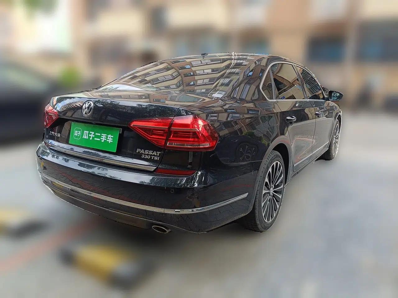 Volkswagen Passat 2017 330TSI DSG Prestige Edition — миниатюра 6