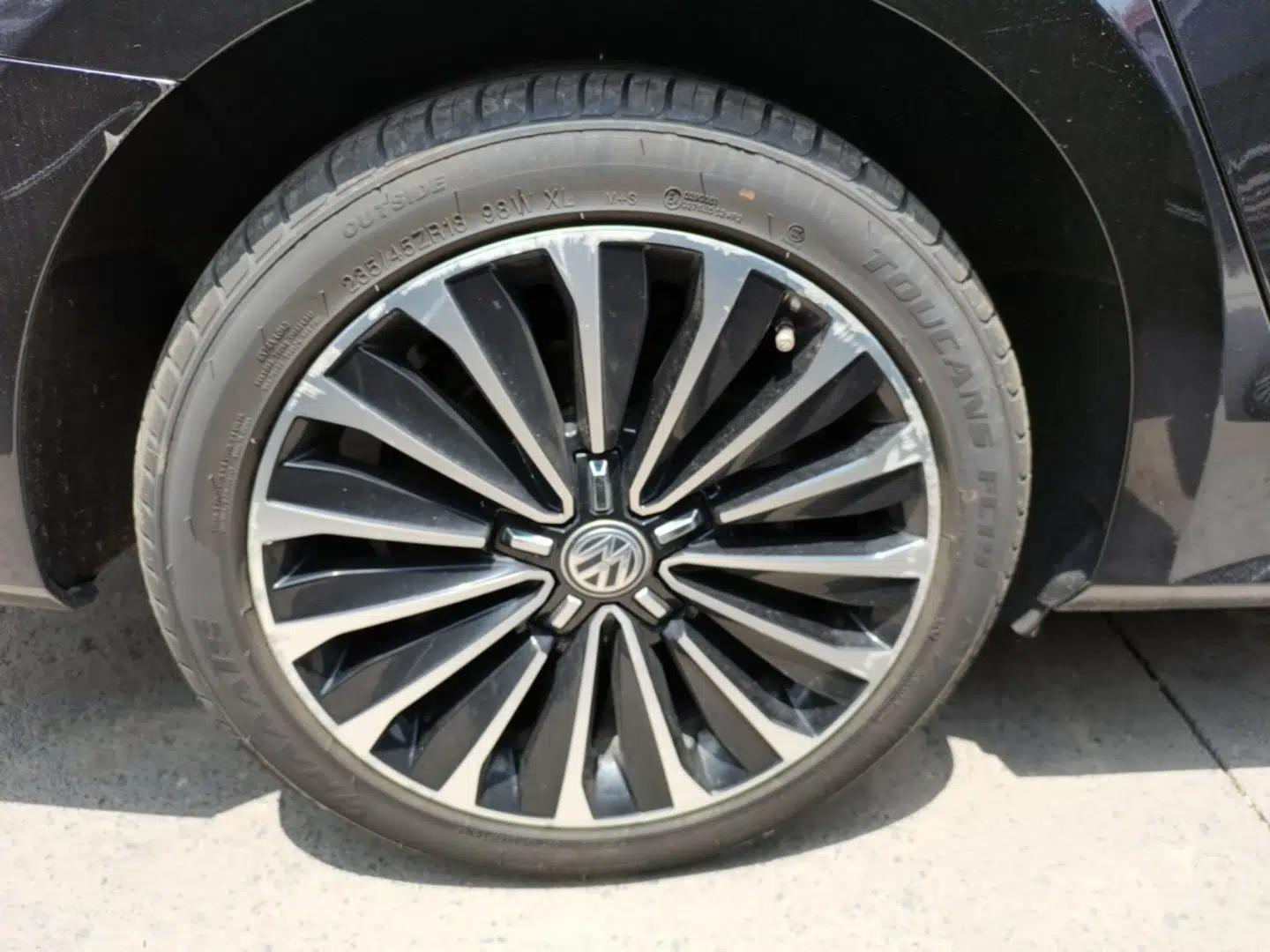 Volkswagen Passat 2017 330TSI DSG Prestige Edition — миниатюра 11