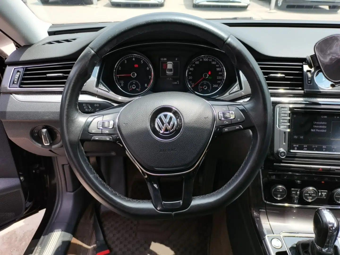 Volkswagen Passat 2017 330TSI DSG Prestige Edition — миниатюра 13