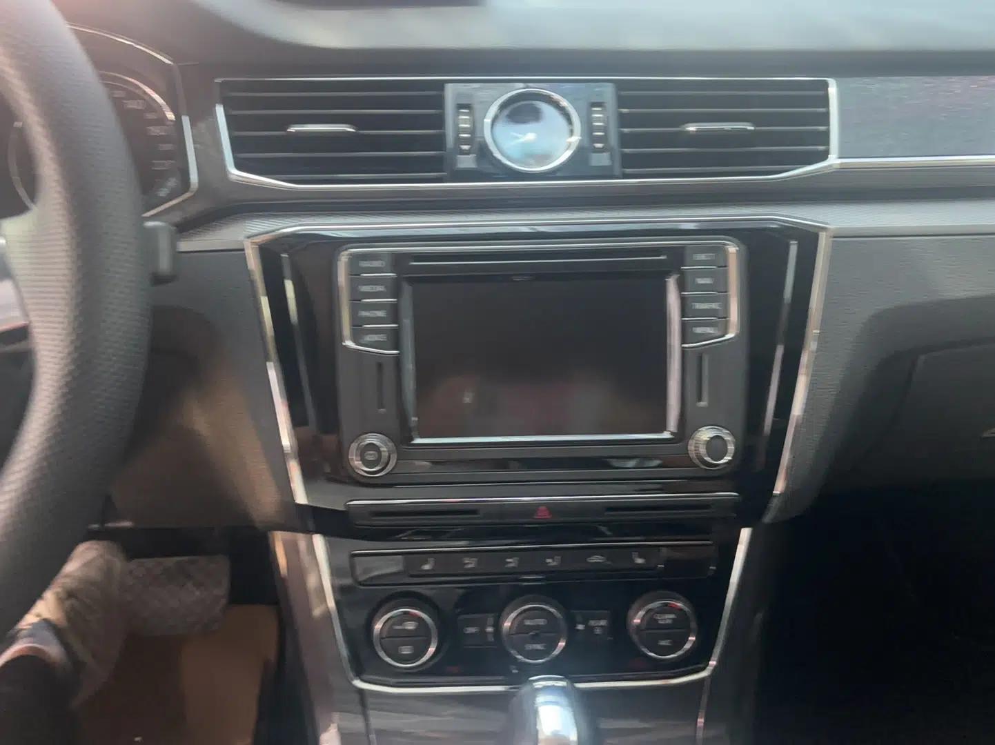 Volkswagen Passat 2017 330TSI DSG Prestige Edition — миниатюра 12