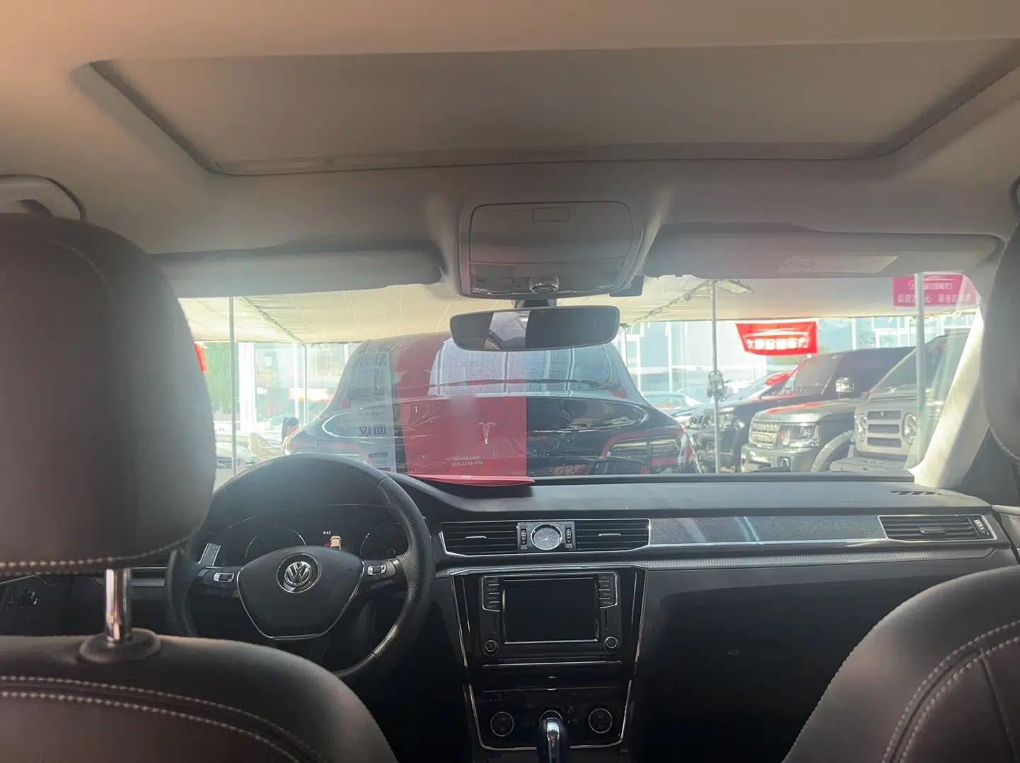 Volkswagen Passat 2017 330TSI DSG Prestige Edition — миниатюра 16