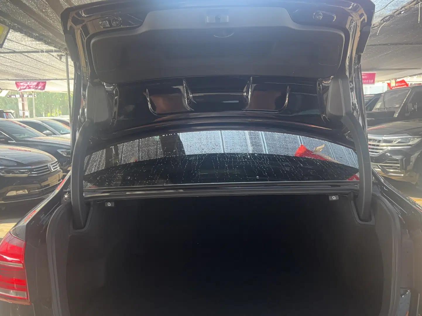Volkswagen Passat 2017 330TSI DSG Prestige Edition — миниатюра 17