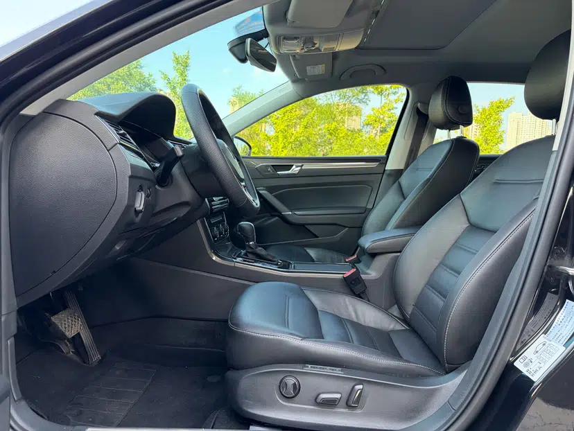 Volkswagen Passat 2017 330TSI DSG Prestige Edition — миниатюра 19