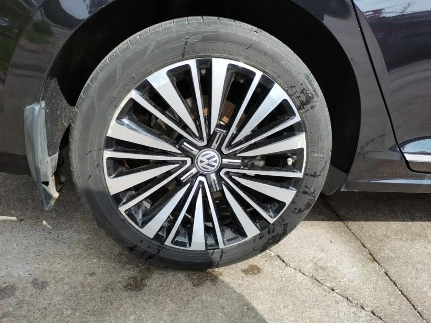 Volkswagen Passat 2019 380TSI Luxury Edition China VI Standard — миниатюра 11