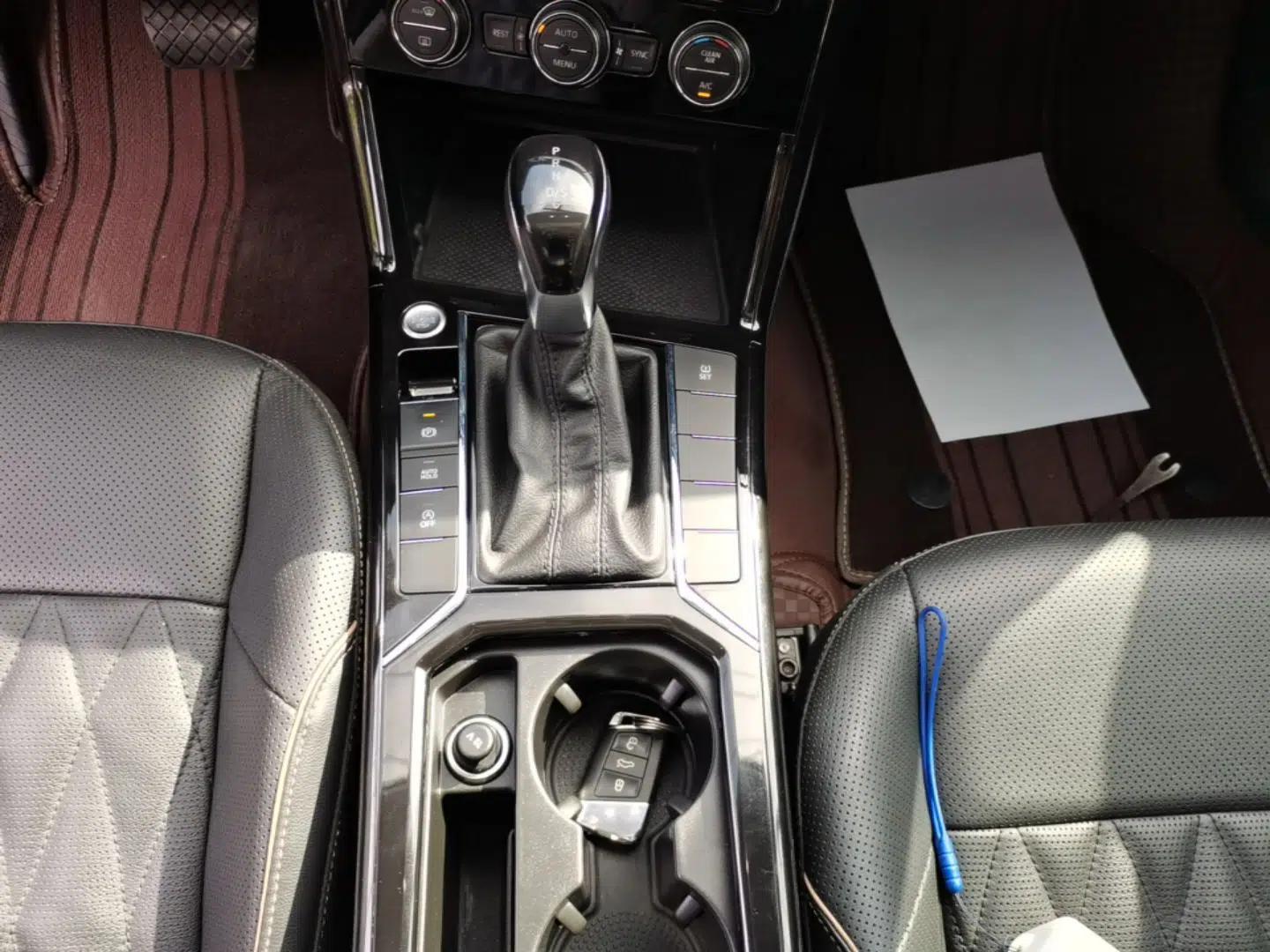 Volkswagen Passat 2019 380TSI Luxury Edition China VI Standard — миниатюра 16